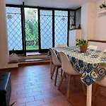 A Due Passi Da Mondello דירה