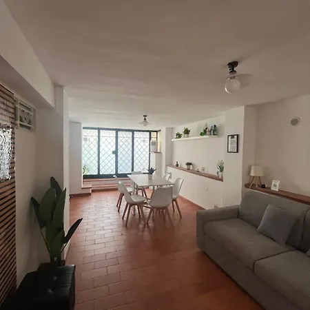 A Due Passi Da Mondello * Palermo